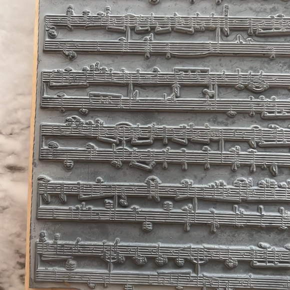 Large Sheet Music Background Stamp LIKE NEW Music Notes Treble Bass Clef Rubber - Picture 5 of 5